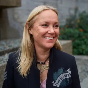 Lisa Lyons
