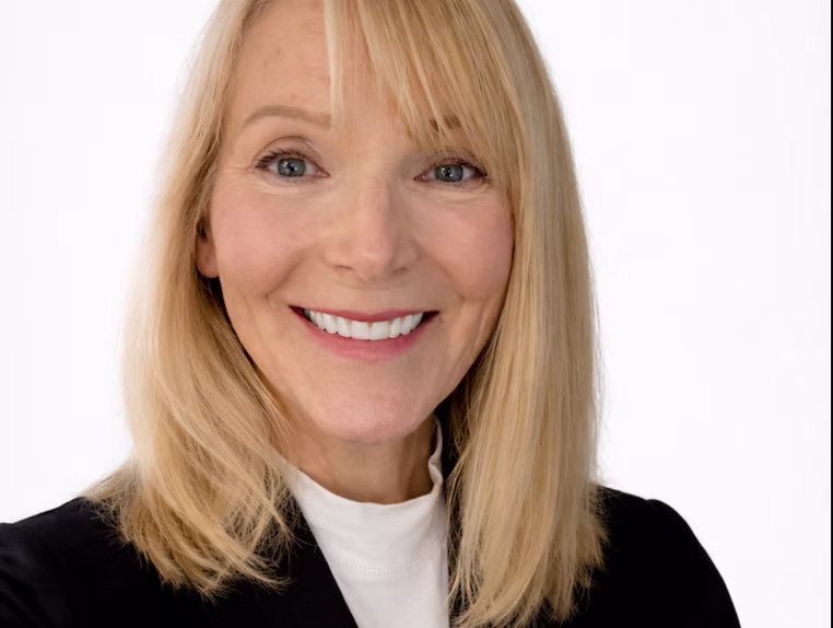 Lynne Nelson