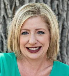 Mitzi Albo