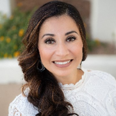 Claudia Lupita