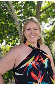 Lindsay "Dee Dee" Rodriguez